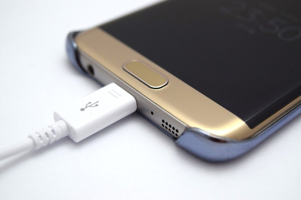 Ladebuchse vom Smartphone reparieren